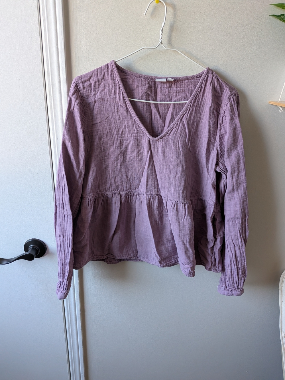 GAP 100% Cotton Lavender V-Neck Peplum Tunic Top